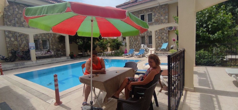 Cileks Apart Hotel 40/47