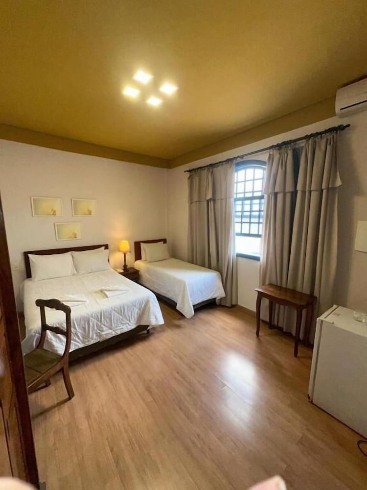 Hotel Lenheiros 18/61