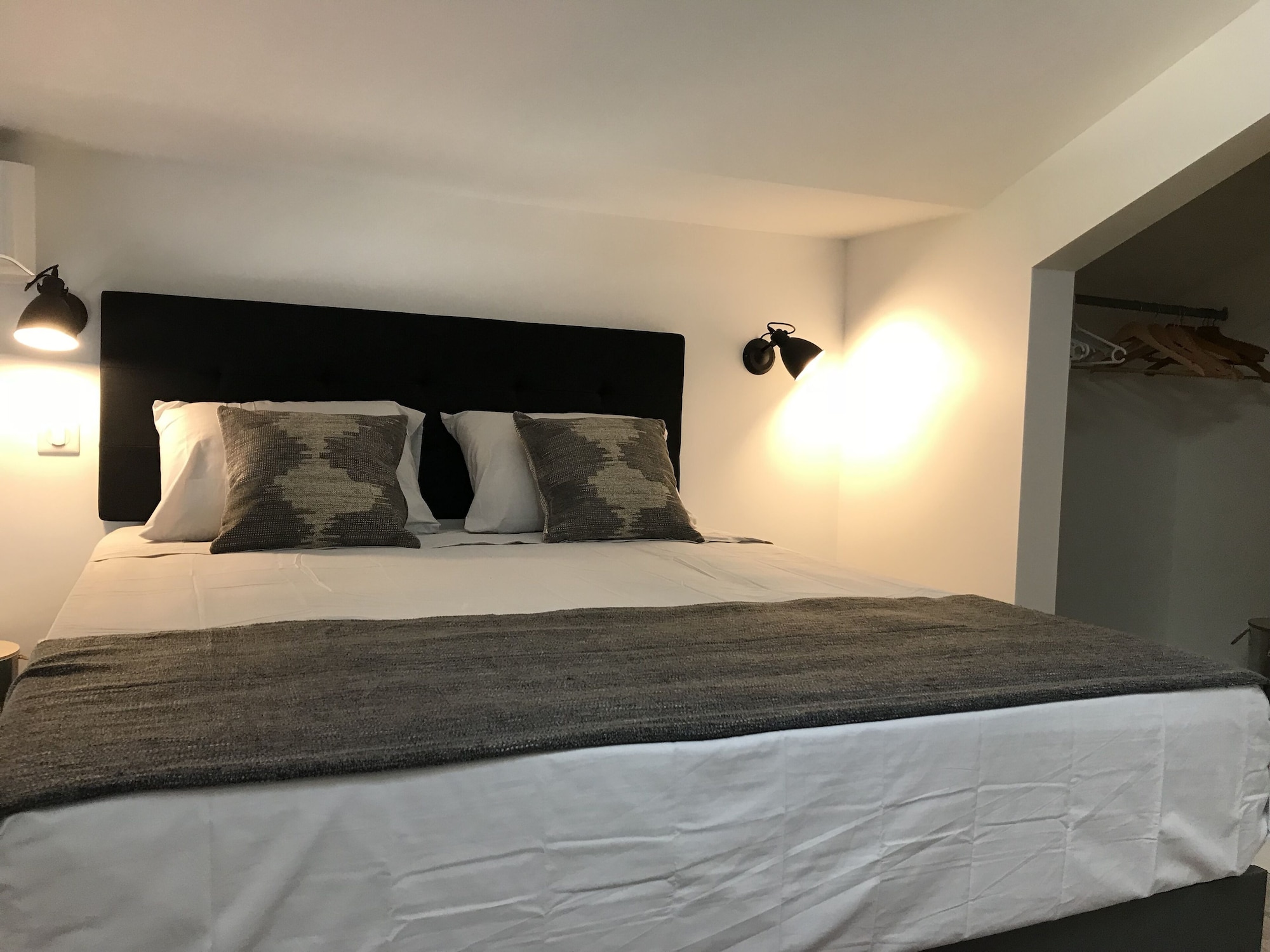 1 BEDROOM, DUPLEX, CLASSIC