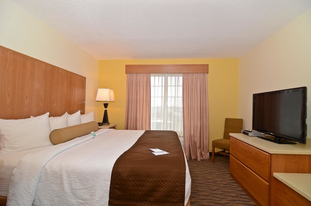 Best Western Plus Park Place Inn & Suites 12/76