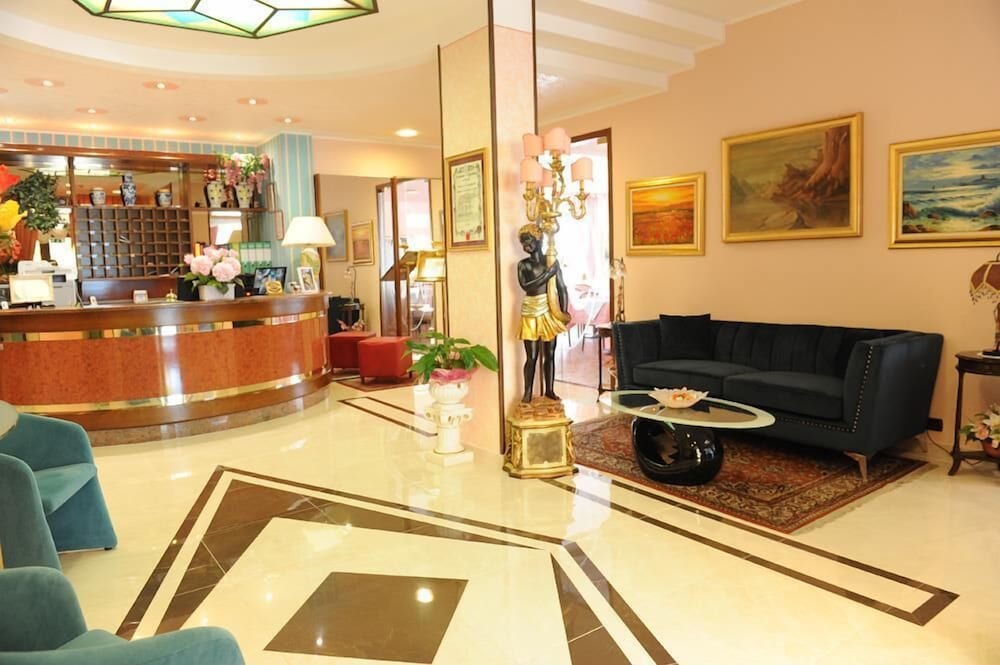 Hotel Cristallo 8/45