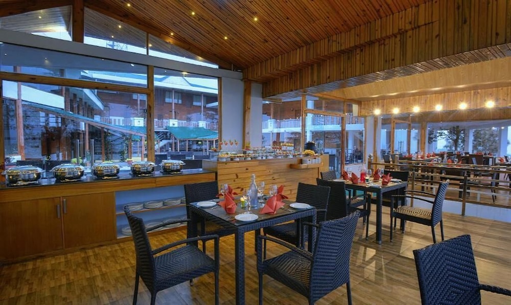 CHAIL VILLAS HOTEL 30/50