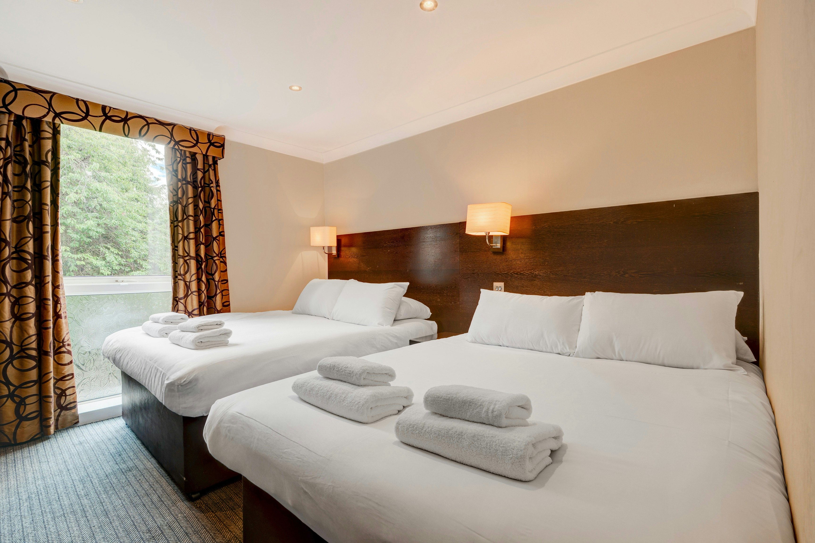 Liverpool Aigburth Sefton Park Hotel By Belvilla 7/50