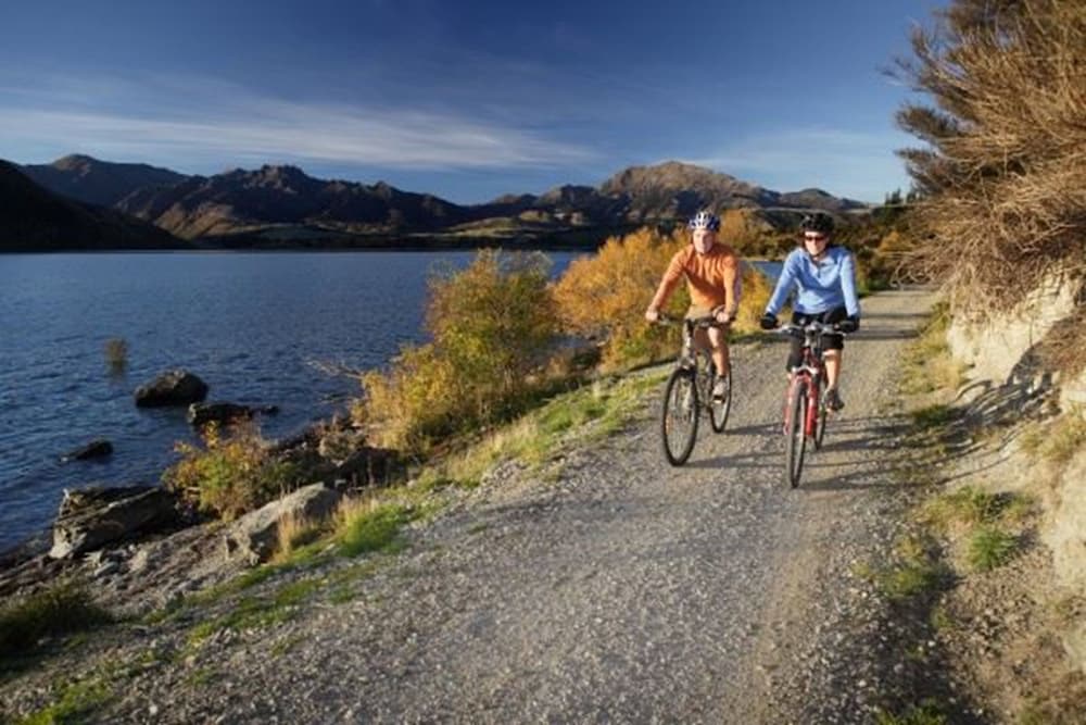 Wanaka Hotel 28/37