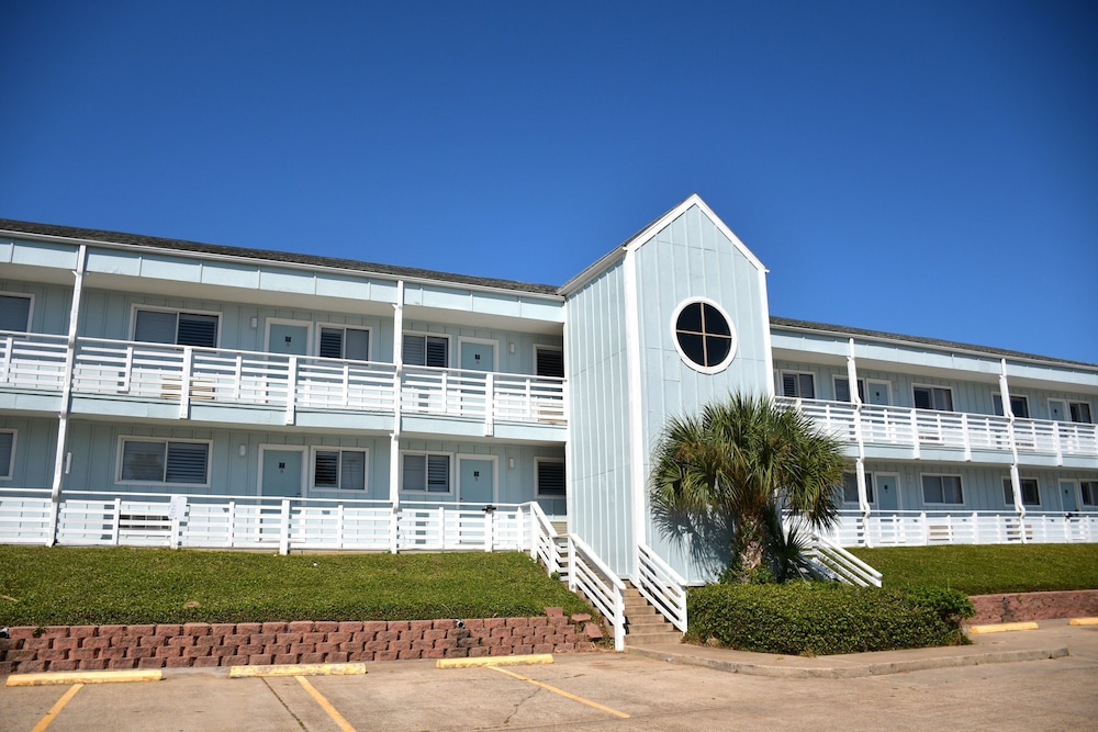 Inn at The Waterpark 10/64