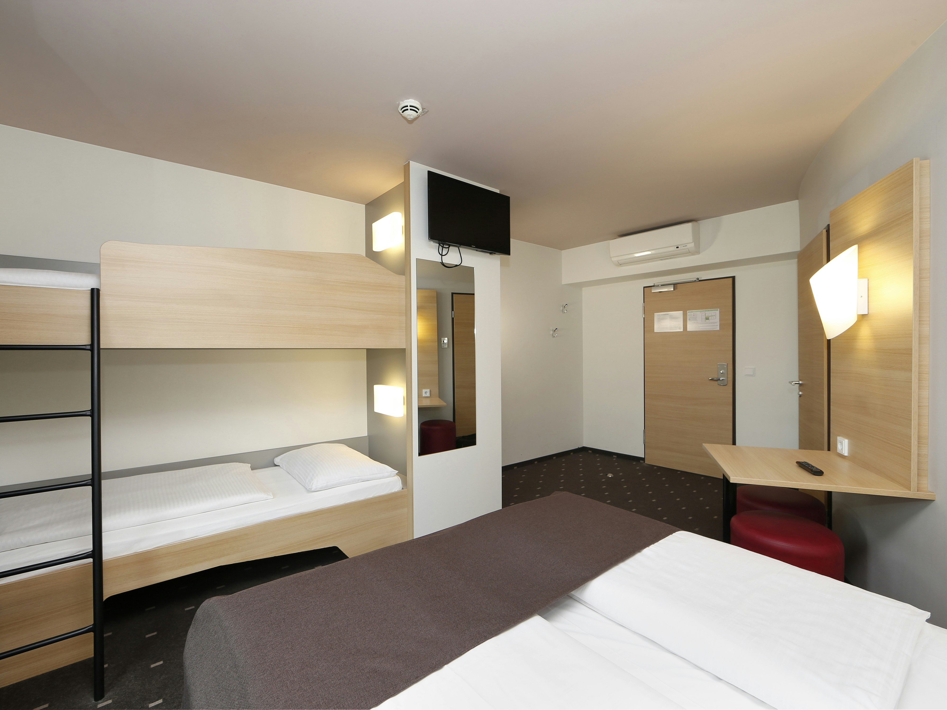 B&B Hotel Berlin-Alexanderplatz 7/31