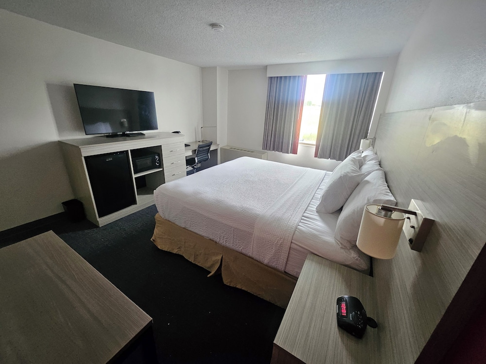 Ramada Plaza by Wyndham Sheridan Hotel and Convention Center 9/50