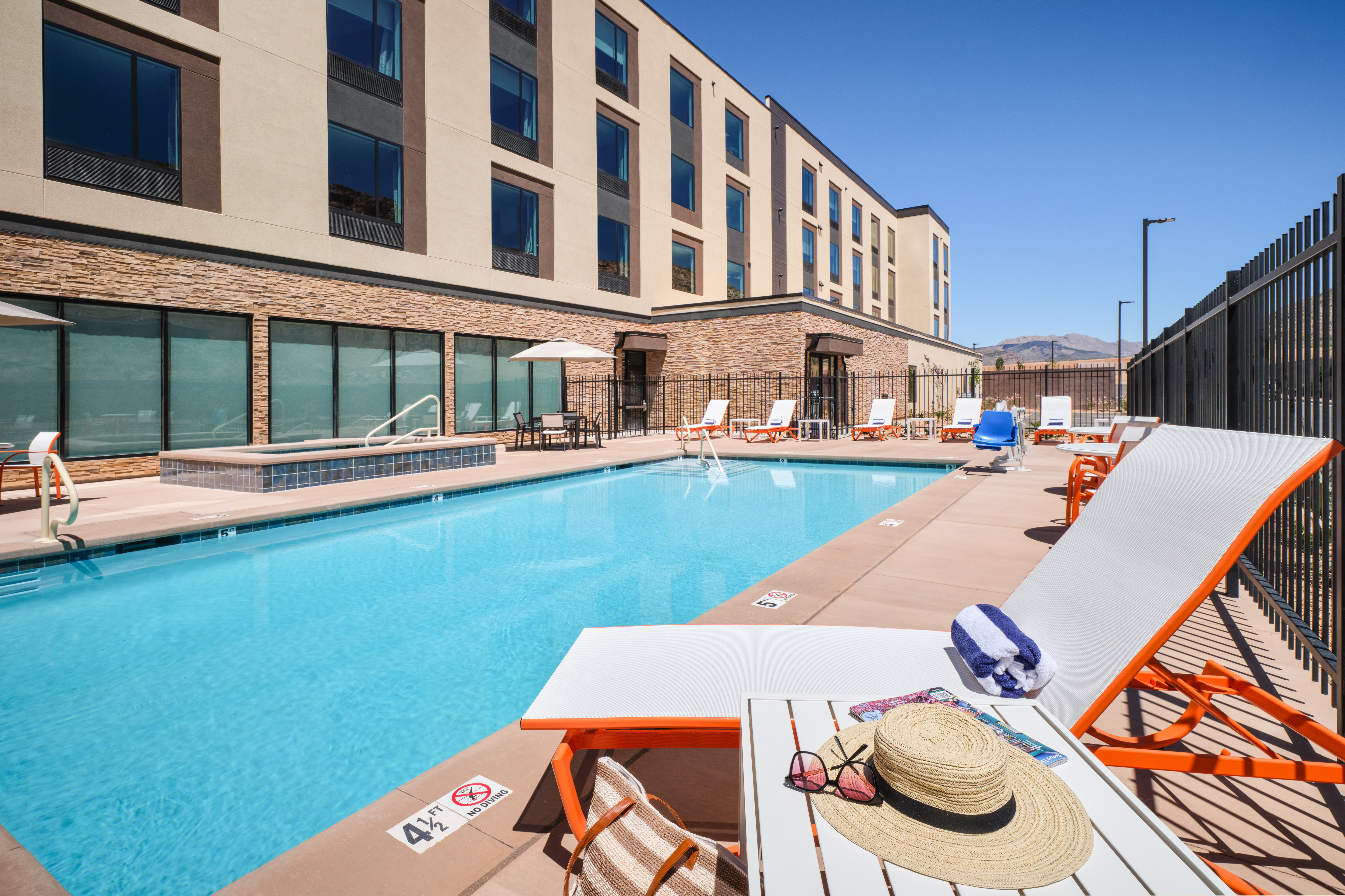 Holiday Inn La Verkin - Zion Park, an IHG Hotel 49/50