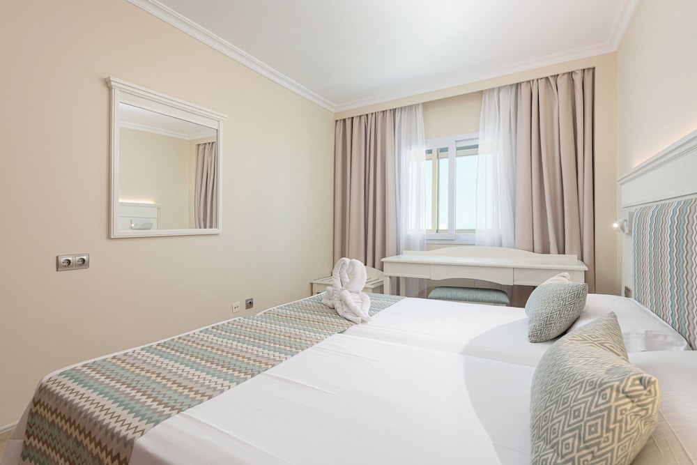 2 Bedrooms, Apartment, 4 Beds, 2 Sofa