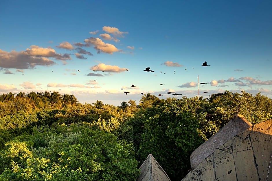 Mamasan Treehouses & Cabins 35/50