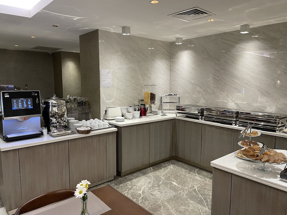 Asur Hotel 39/48