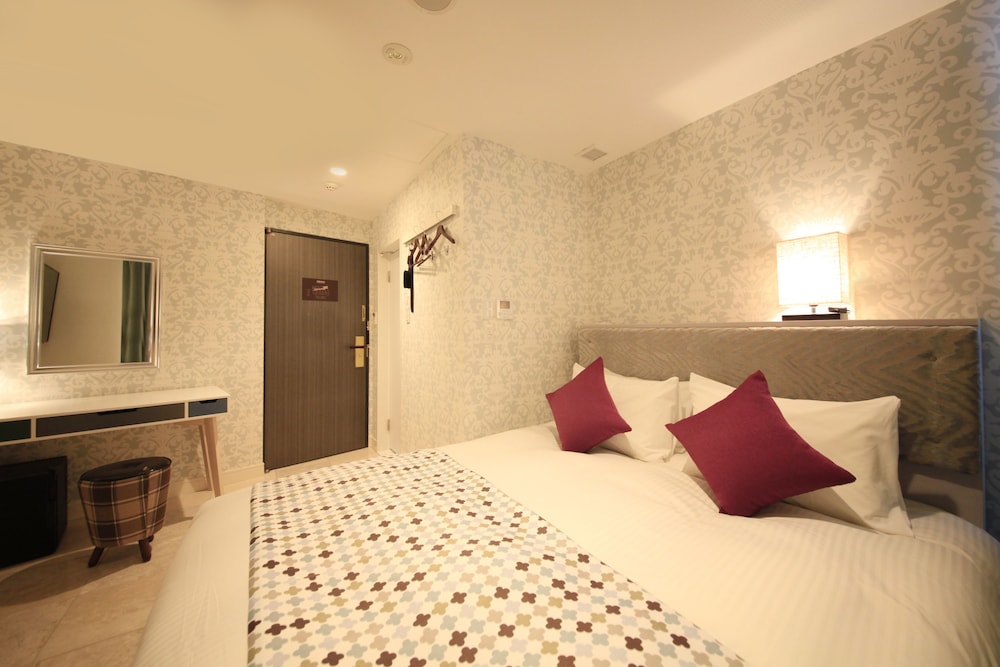 Moderate, Queen Bed, Annex