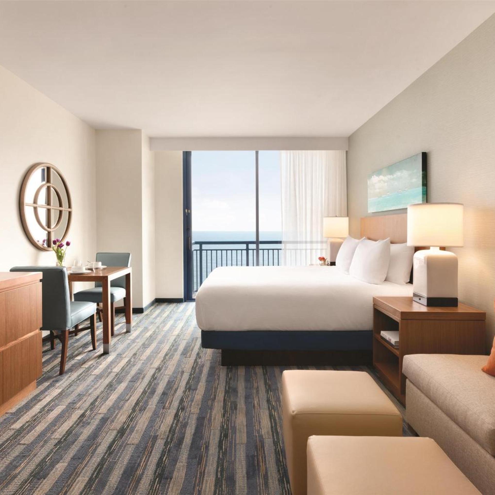 Specialty, King Bed, Ocean Front, Sofa