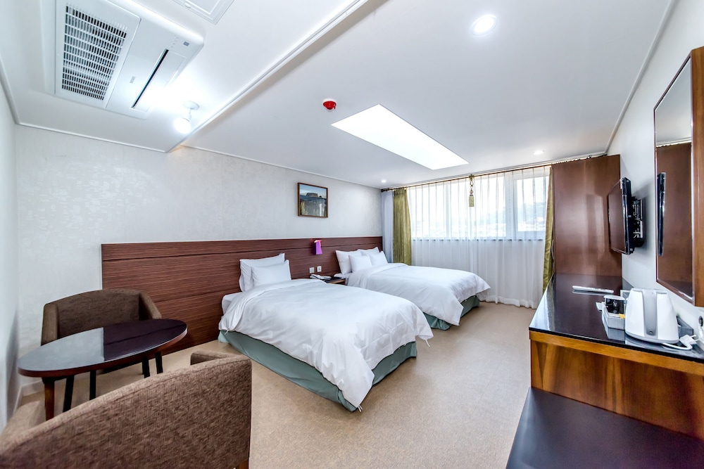 The Stay Century Hotel 28/48