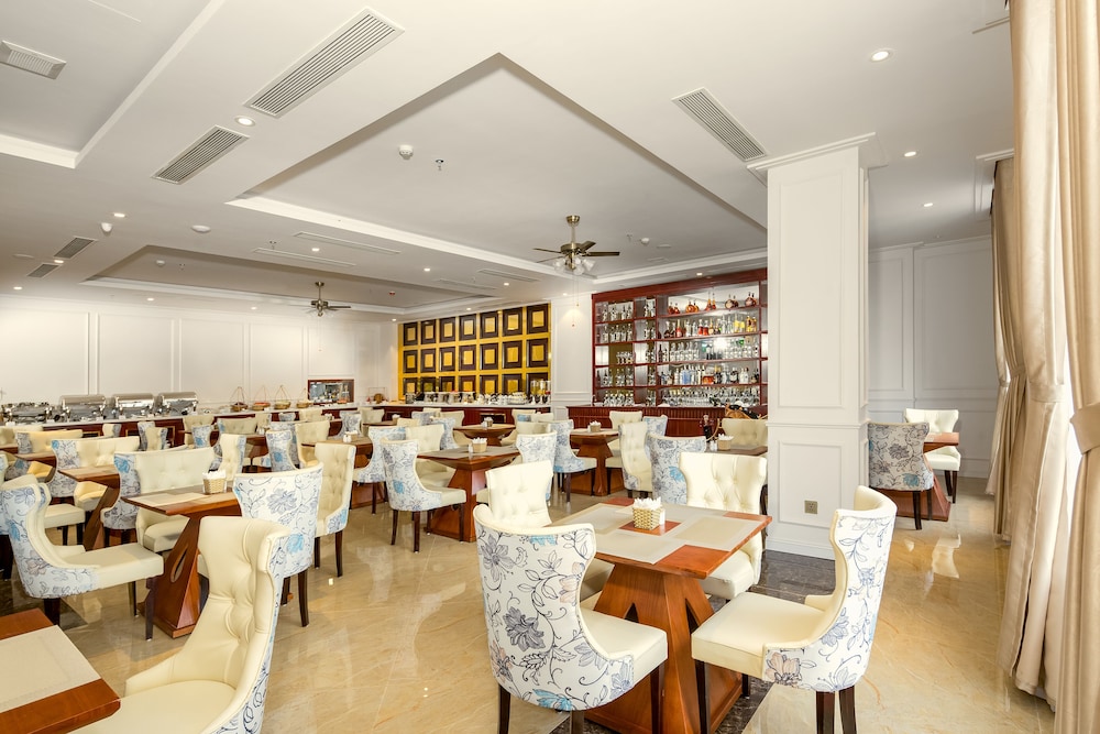 Menora Grand Da Nang 39/49