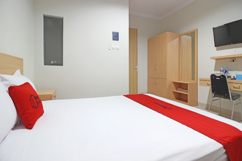 Reddoorz Near Amikom Yogyakarta 18/42