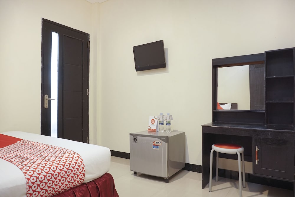 Oyo 409 Pondok Helomi 24/30