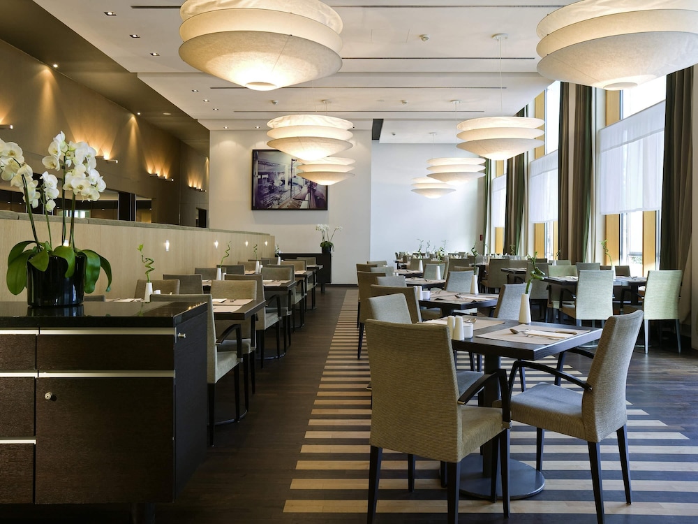 NOVOTEL KARLSRUHE CITY 55/80