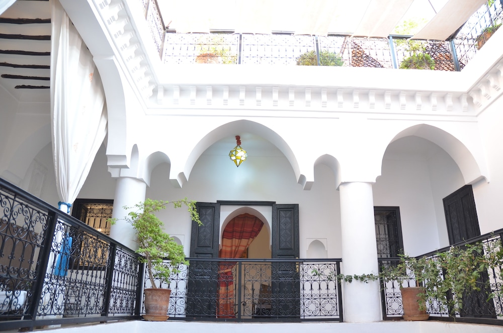 Riad Ailen 5/50