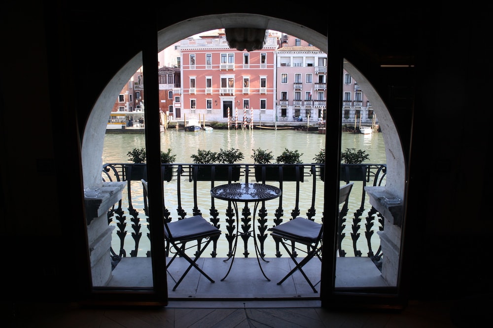 PALAZZO BARBARIGO SUL CANAL GRANDE 2/44