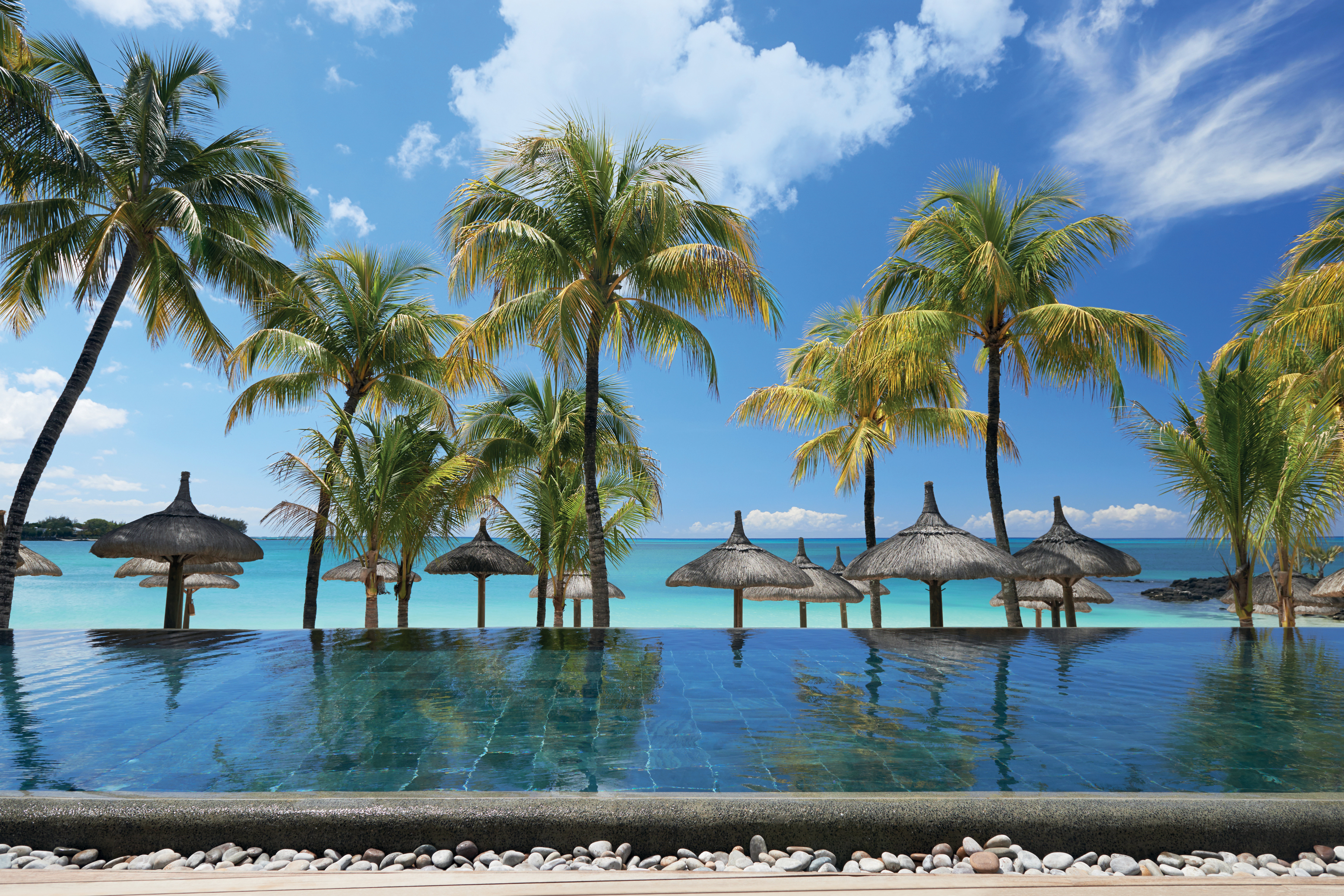 Royal Palm Beachcomber Luxury 27/43
