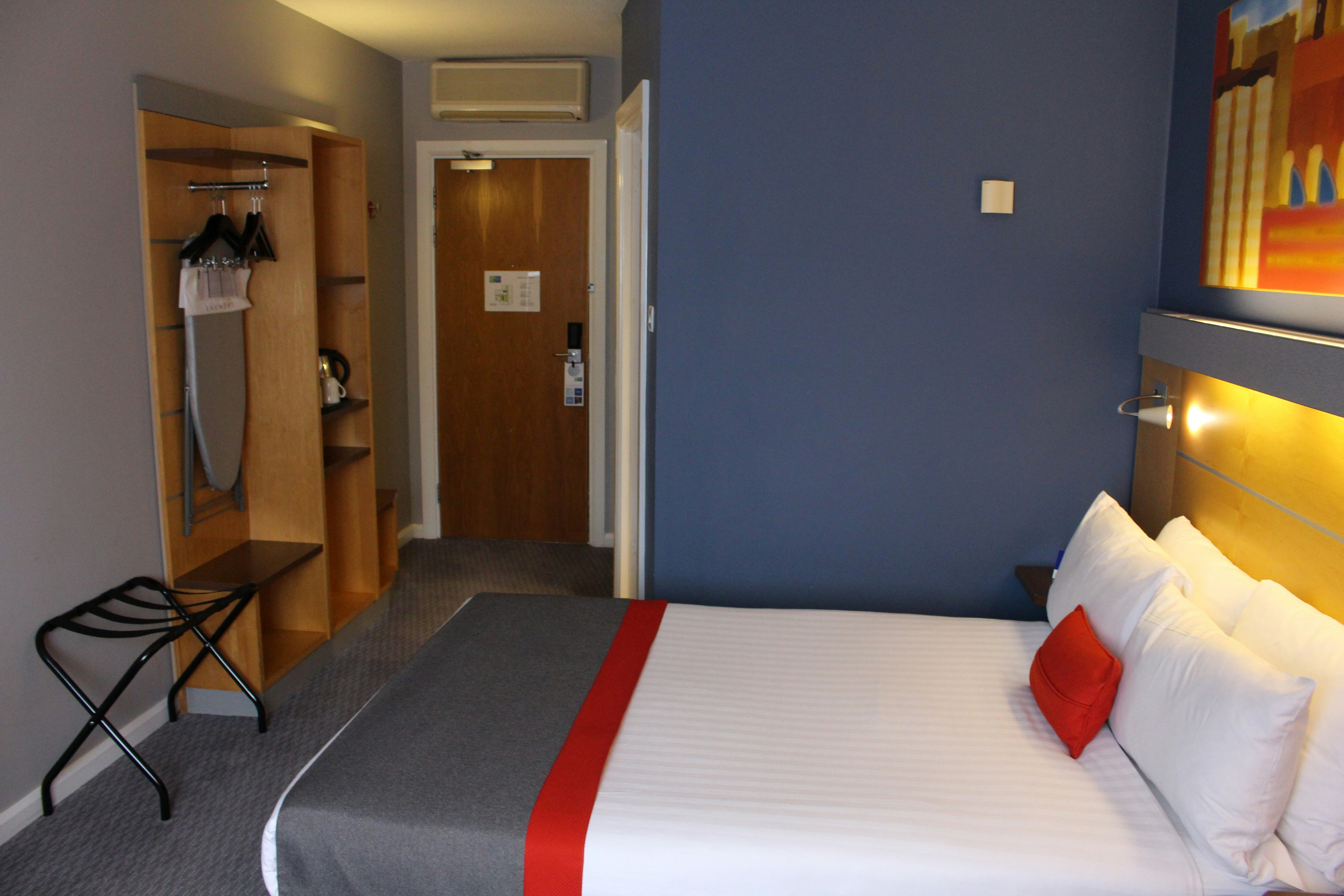 Holiday Inn Express London Croydon 18/50