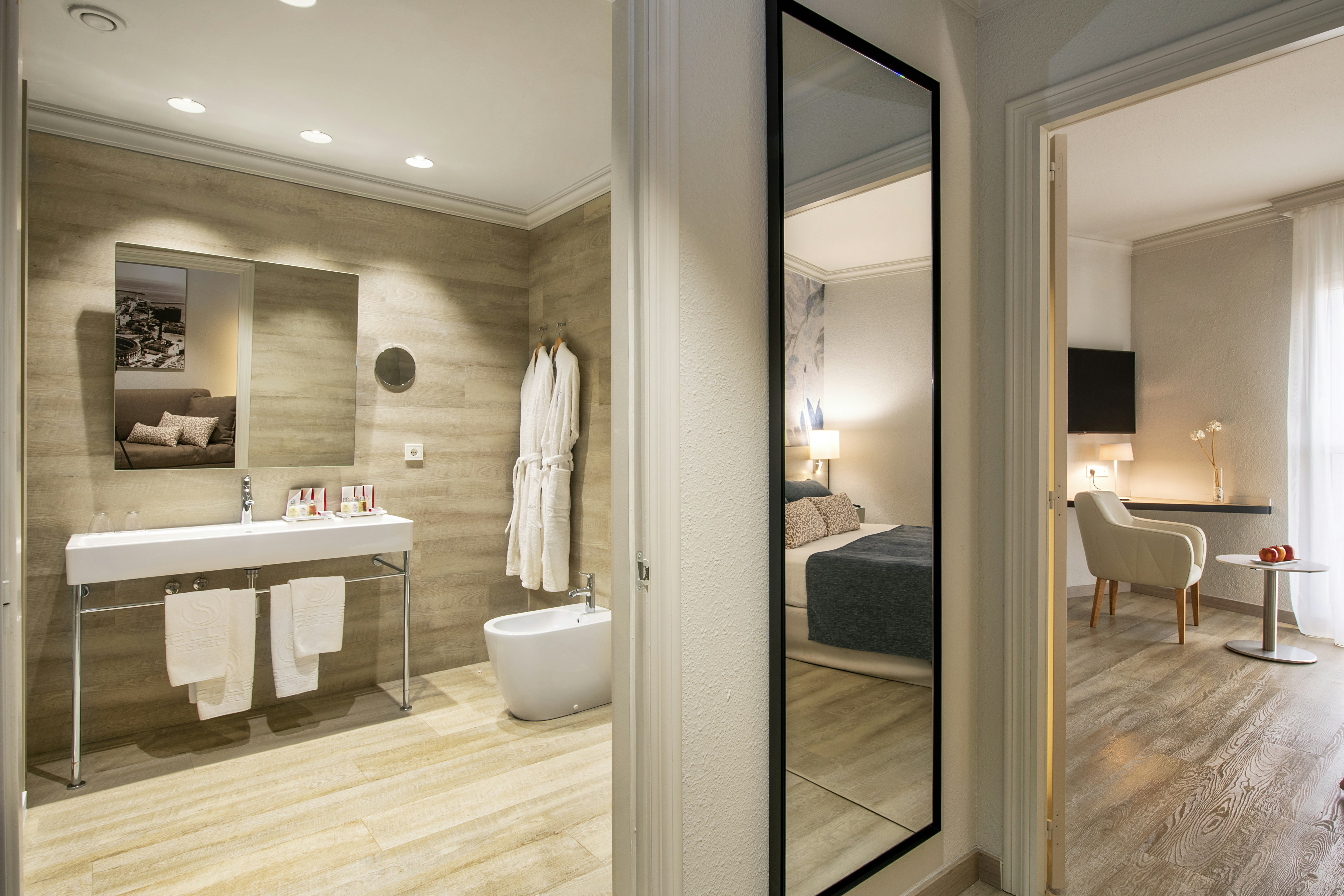 Salles Hotel Malaga Centro 42/45