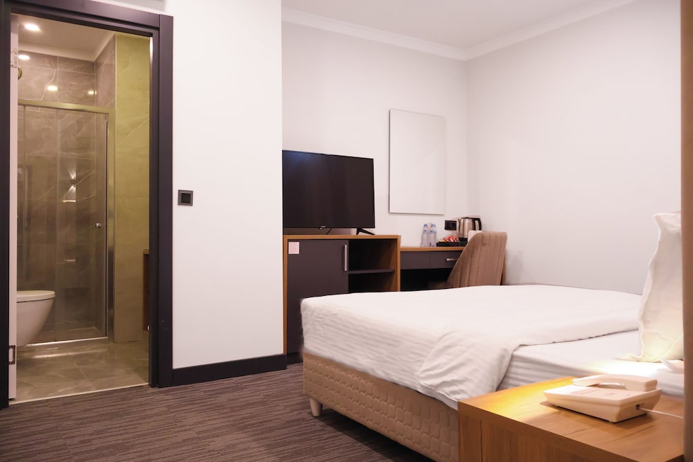 HOME PLUS Hotel & SEYHLI 10/42