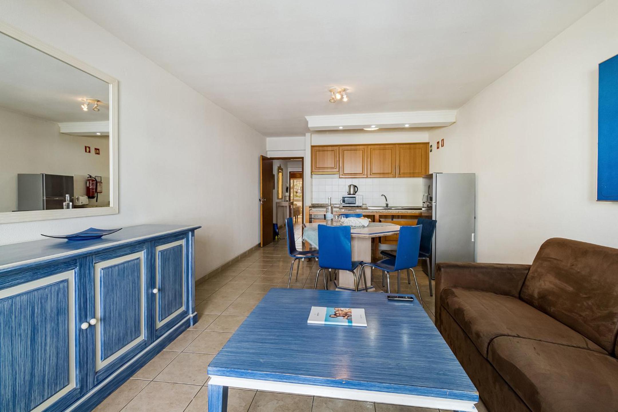 Lobby at Garvetur Paula Bela Apartments, LOULE