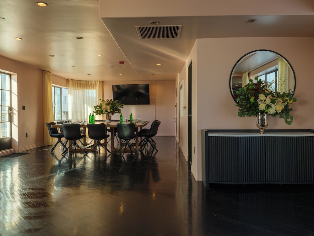 Lobby at The Eden, SANTA MONICA - CA