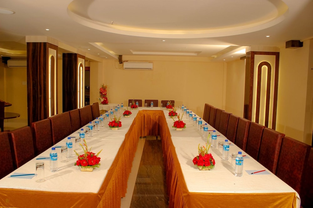 Regenta Inn Larica Ct 56/68