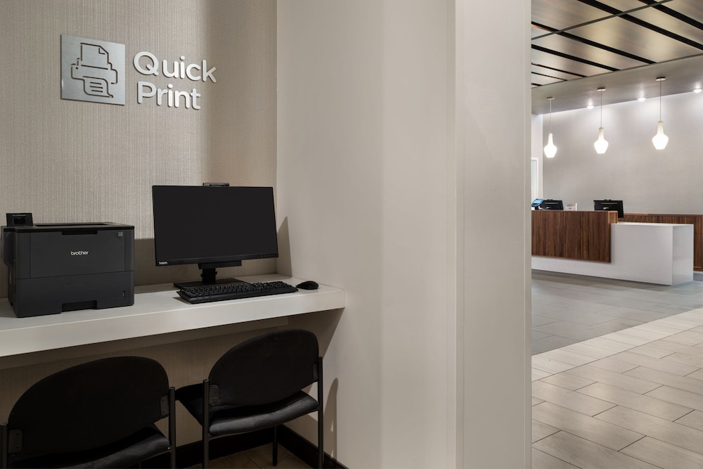 Courtyard by Marriott Seattle SeaTac Airport 38/49