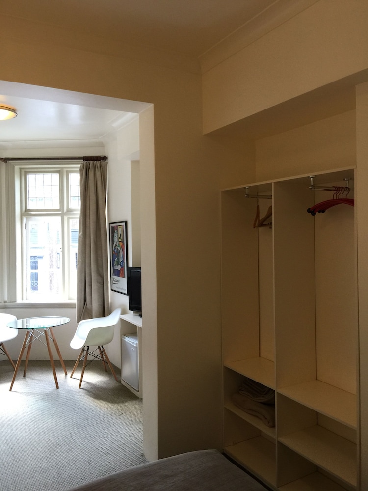 Hotel 59 60/61