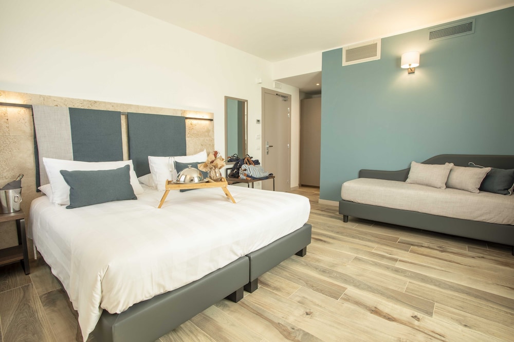 Riva Toscana Golf Resort & SPA 18/56