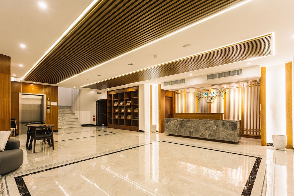 Thapae Twins Hotel 4/50