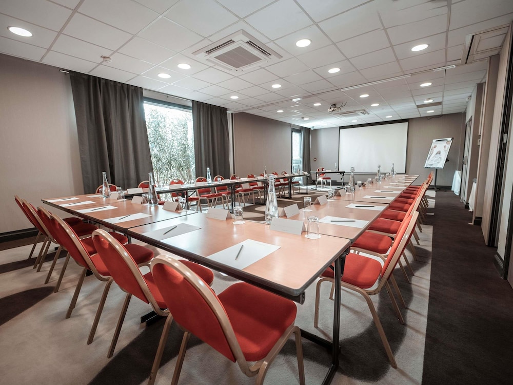 Mercure Bordeaux Lac Hotel 64/77
