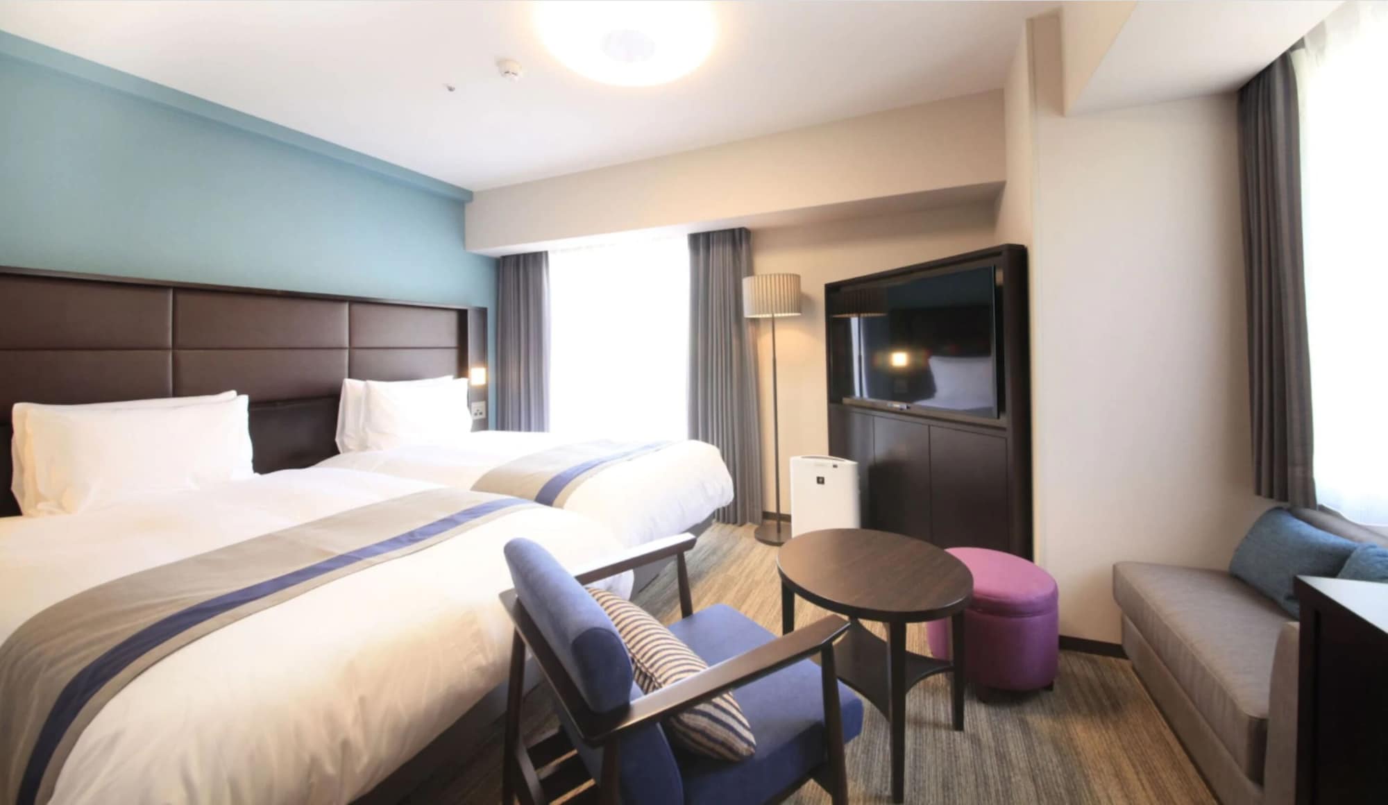 DELUXE, TWIN BEDS, SMOKING