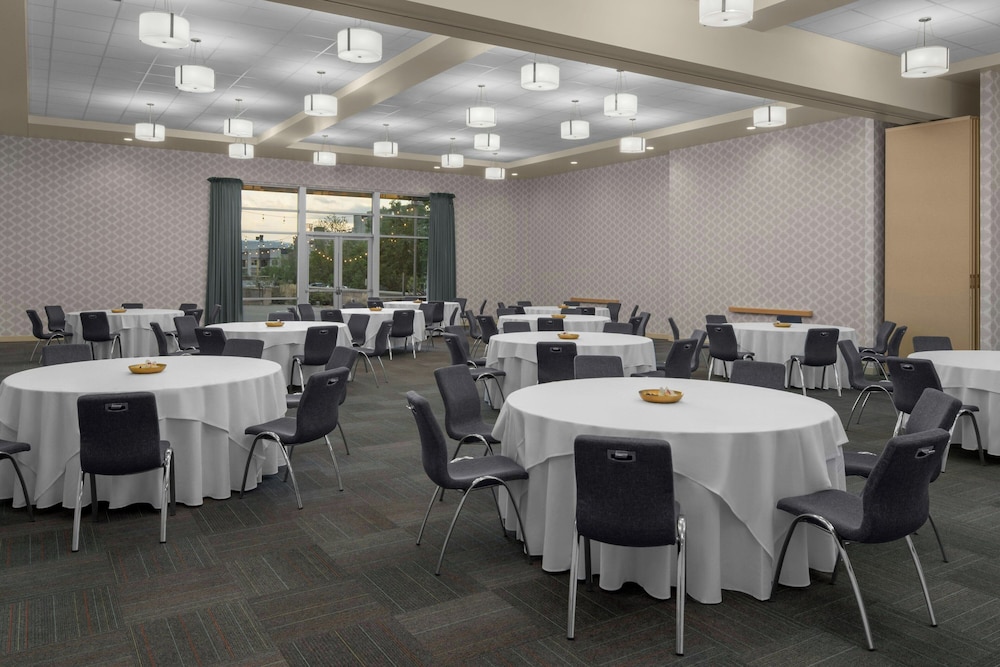 Aloft Broomfield Denver 34/45