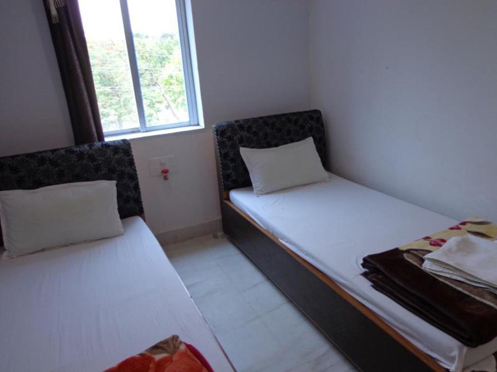 Jyoti Guest House 11/26