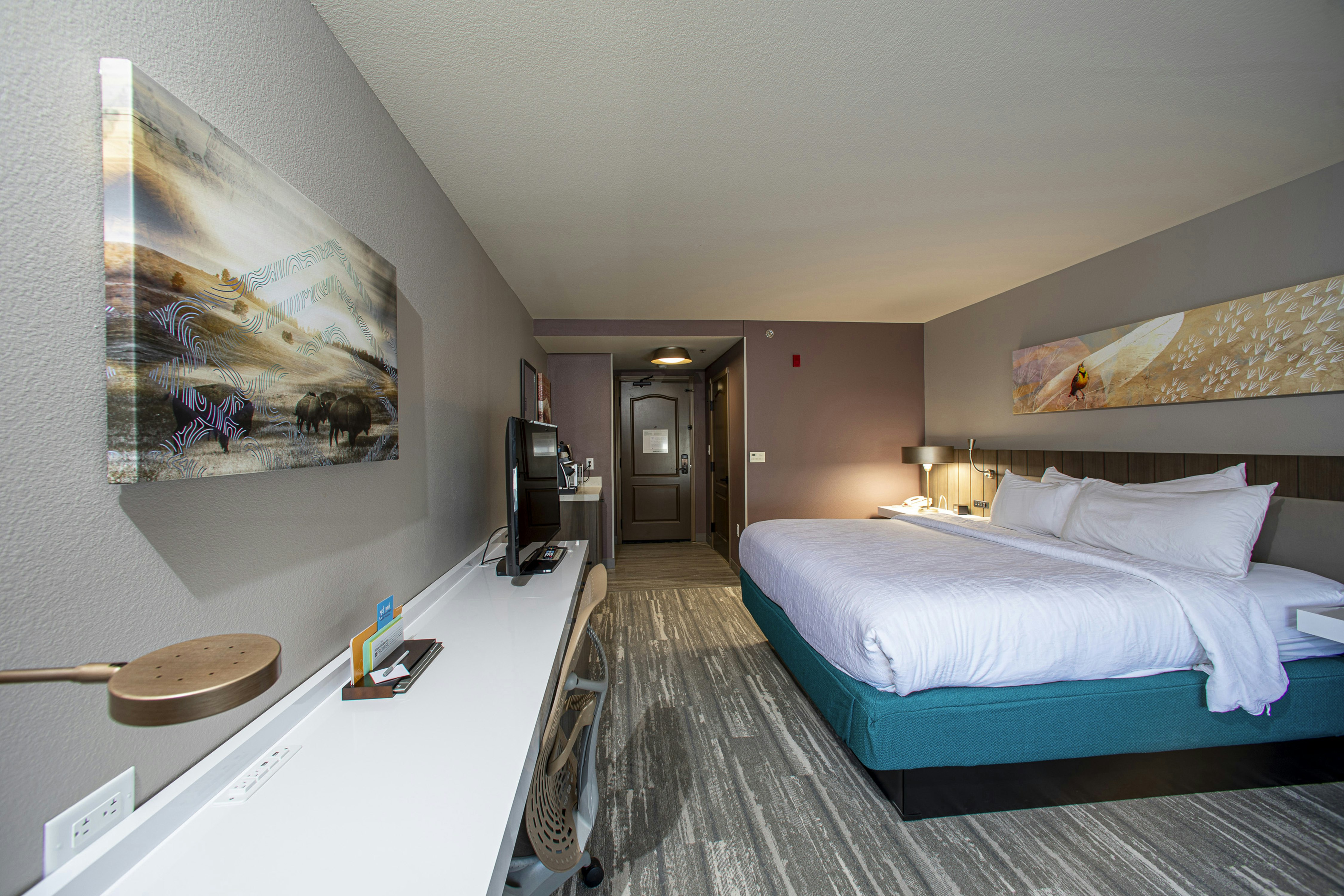 غرفة بسرير كينج، Hilton Garden Inn Rapid City 3/5