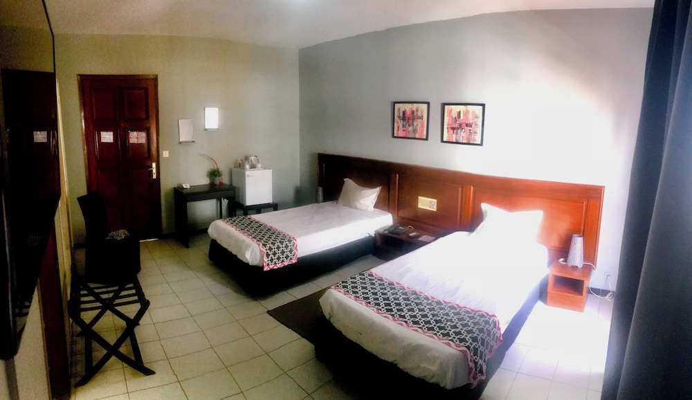 Al Baraka Hotel 28/50
