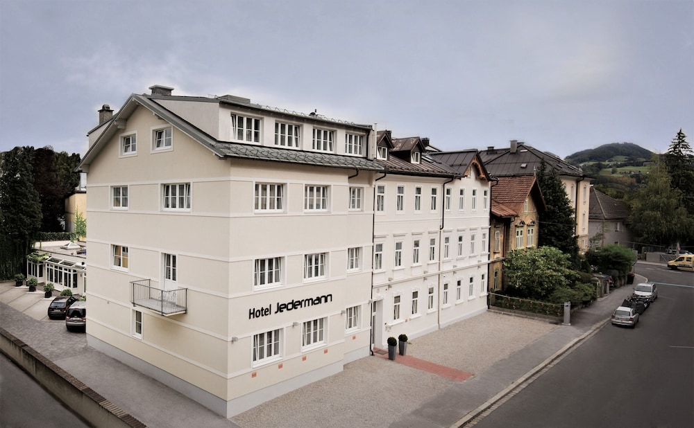 Jedermann Hotel 2/50