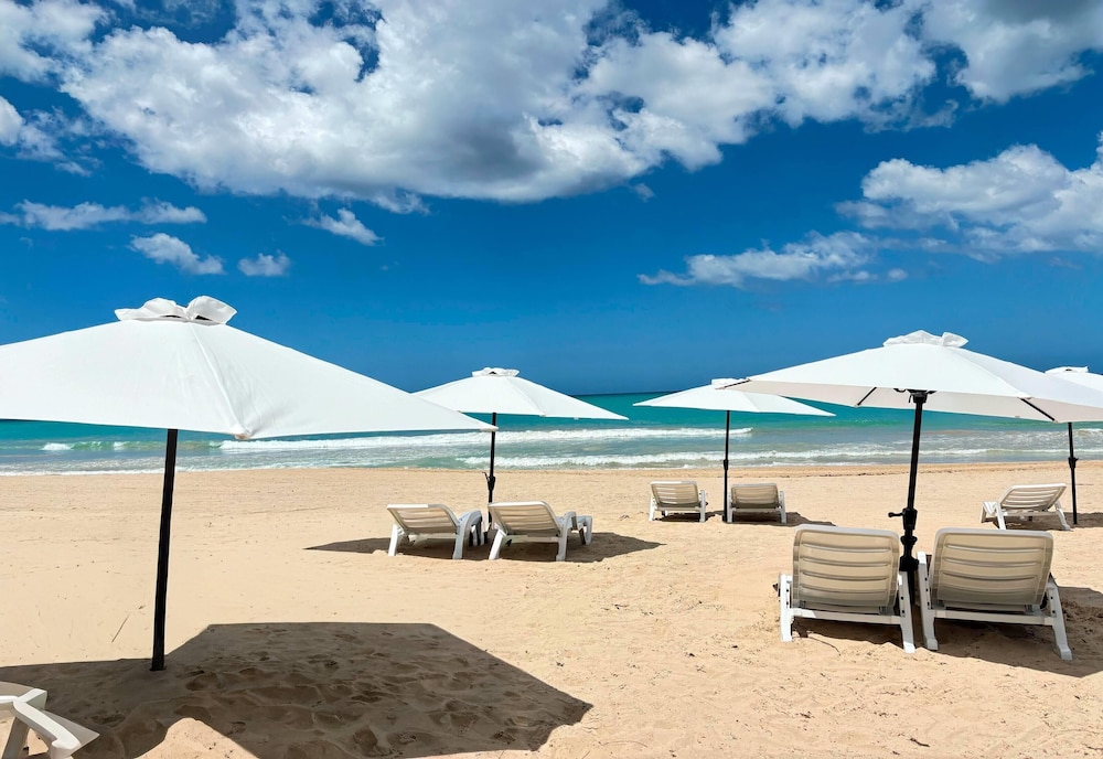 Bali Hotel Adults Only Isla Verde, a Trademark by Wyndham 58/62