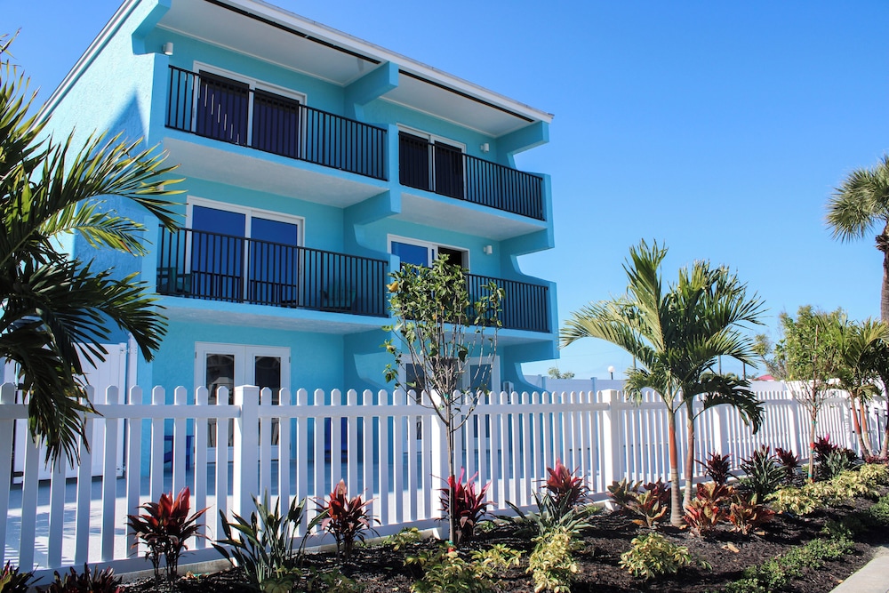The Bay Inn at Lani Kai 2/48