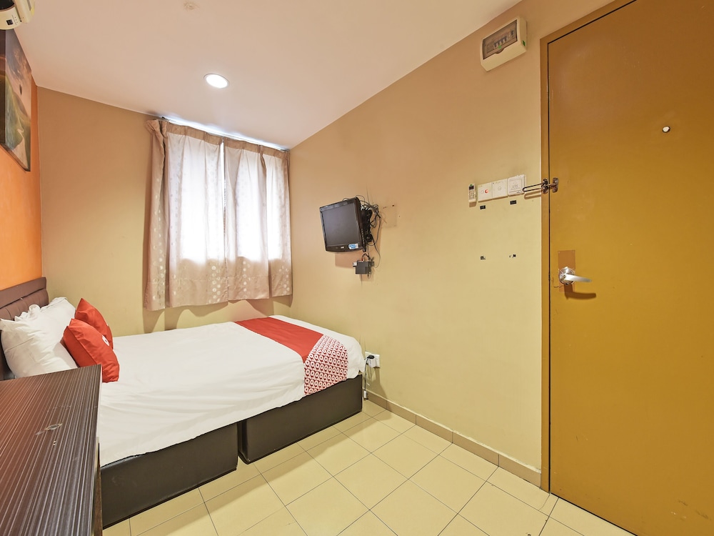 33 Hotel Cheras 28/49