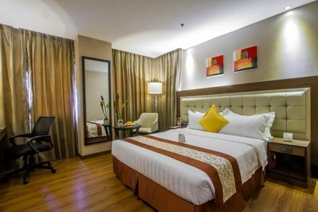 غرفة ديلوكس بسرير كوين، Ace Hotel And Suites 3/4