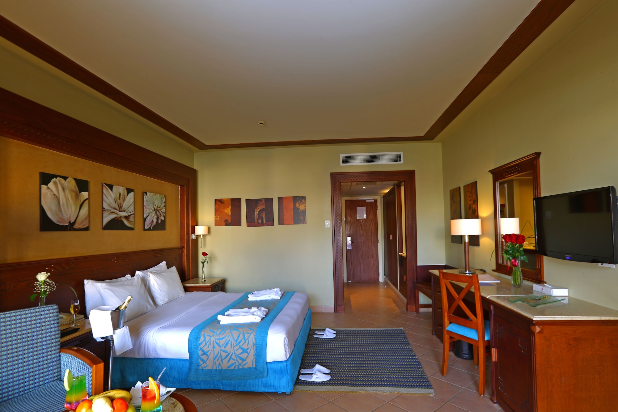 Superior Triple Room with Pool View