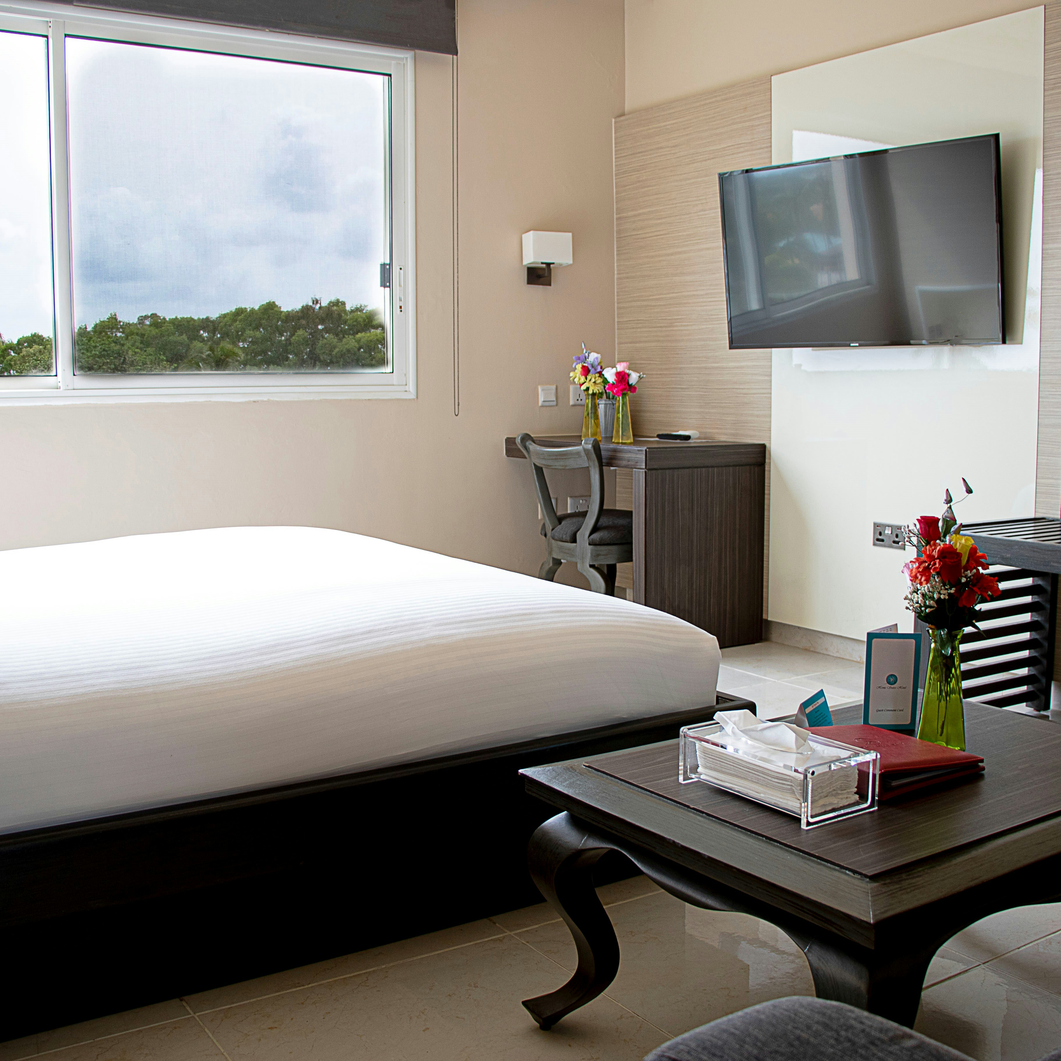Home Suites Hotel 71/80
