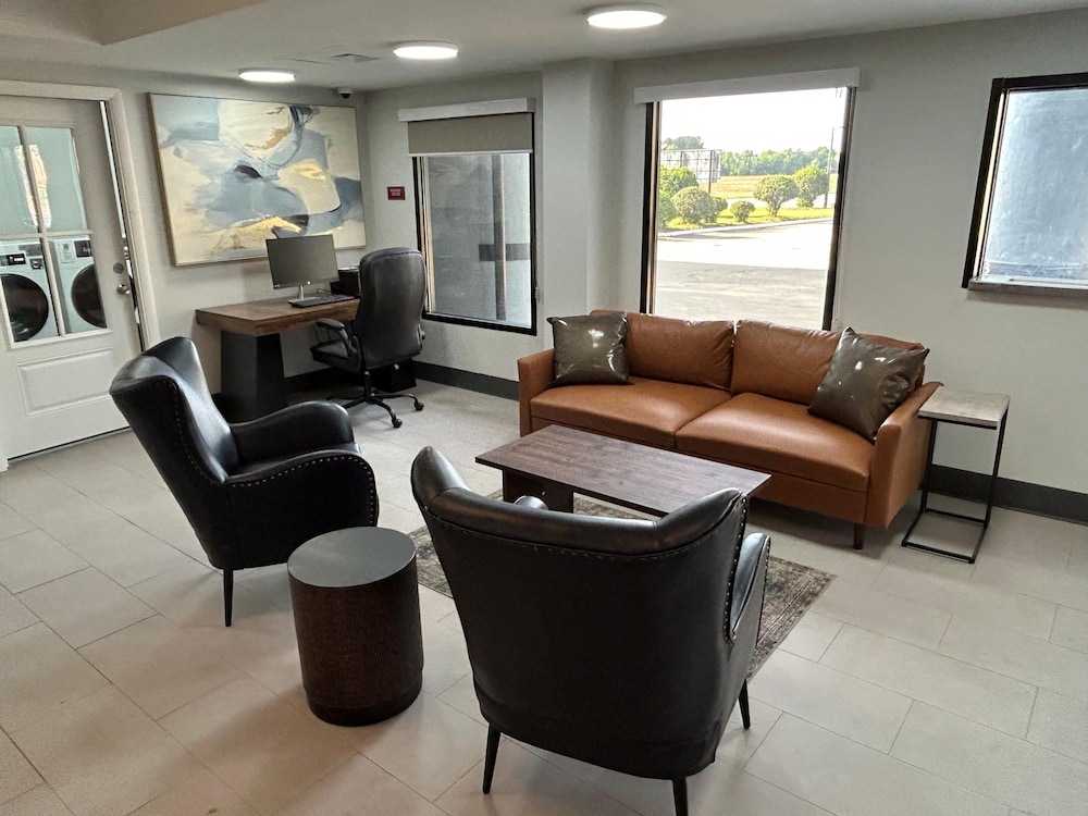 SureStay Studio by Best Western Rowland 24/41