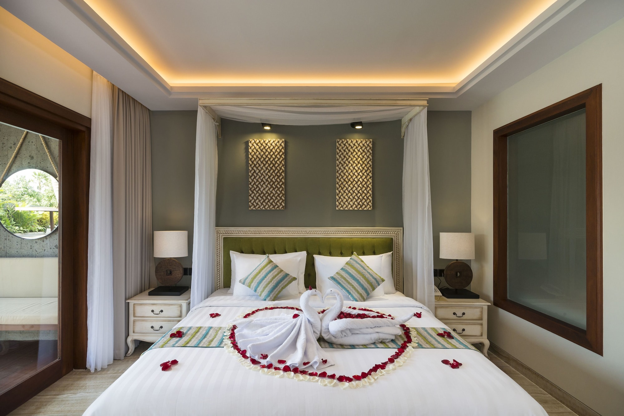 SUITE, DOUBLE BED